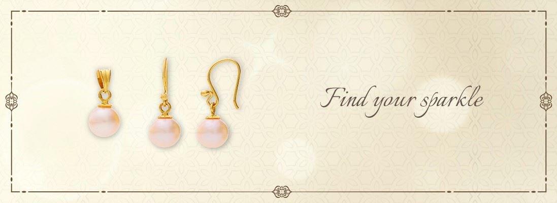 Gold Pearl Pendant Set