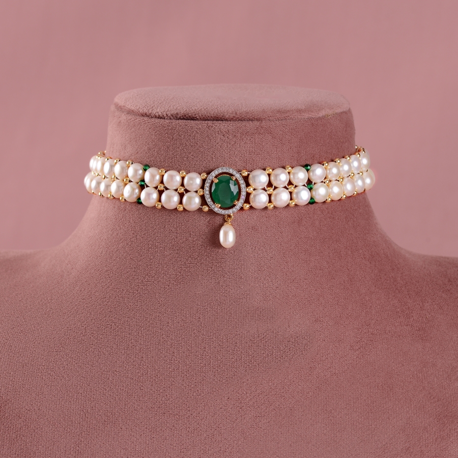 Buy Oomph Kundan Ethnic Green Necklace Earring  Maangtikka Set Online At  Best Price  Tata CLiQ