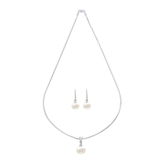 Pearls Necklace & Hanging Earrings in Sterling Silver