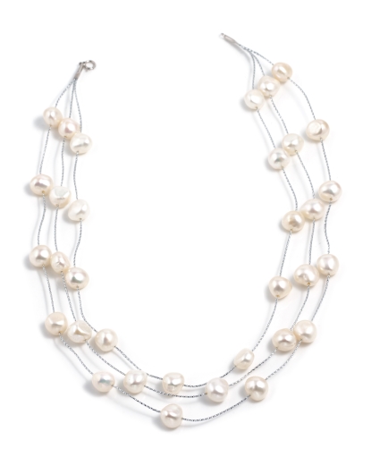 Pearl Necklace in Fishnet Pattern