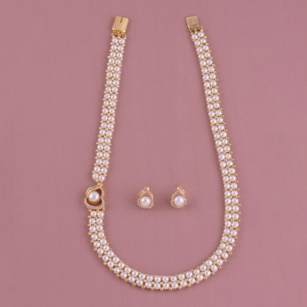 Czs Pearls Brooch Necklace set