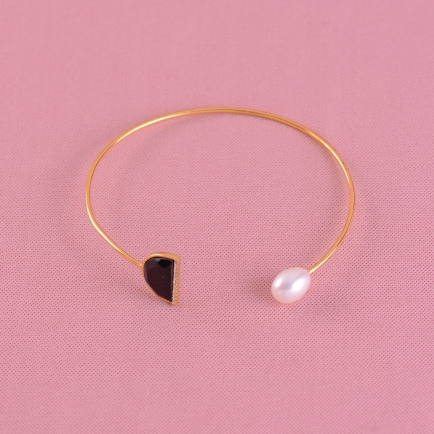 Pearl Geometric Bracelet