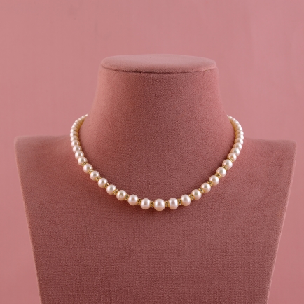 Classic Pearl Necklace