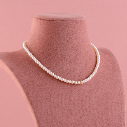 Single line button  pearl string