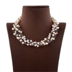 Halfwhite Pearl String Necklace in Fishnet Motif
