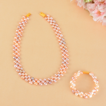 Multi Shade Pearl Necklace and Bracelet in Mesh Pattern