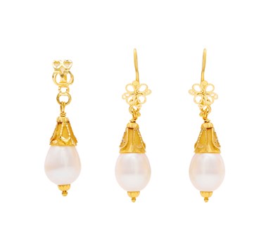 Pearl Pear Drop Earrings & Pendant