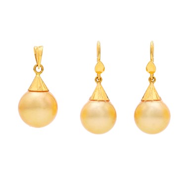 Classic Golden Pearl Umbrella Drop Earrings & Pendant Set