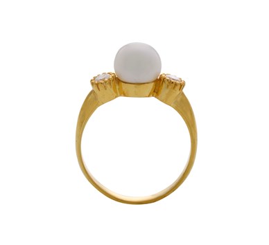 Pearl & Diamond Celebration Finger Ring