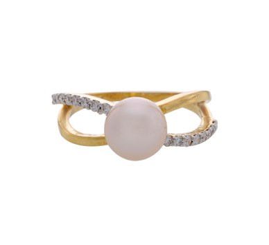 Pearl & Diamonds Gold Finger Ring