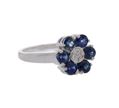 Blue Sapphire & Diamond Finger Ring