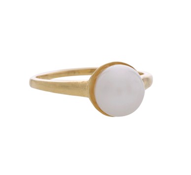 Classic Pearl Finger Ring