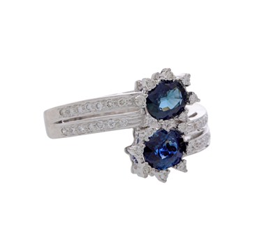 Blue Sapphire & Diamonds Finger Ring