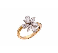 Gold with diamond flower ring