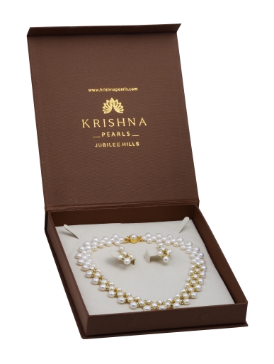 Pearls Necklace set with Earrings in White czs - H3427