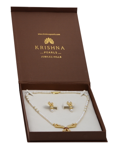 Pearls Necklace set with Earrings in White czs - H3370